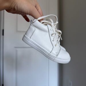 Little & Loved Leather White Lace-Up Boots Size 6C Unisex Toddler Round Toe